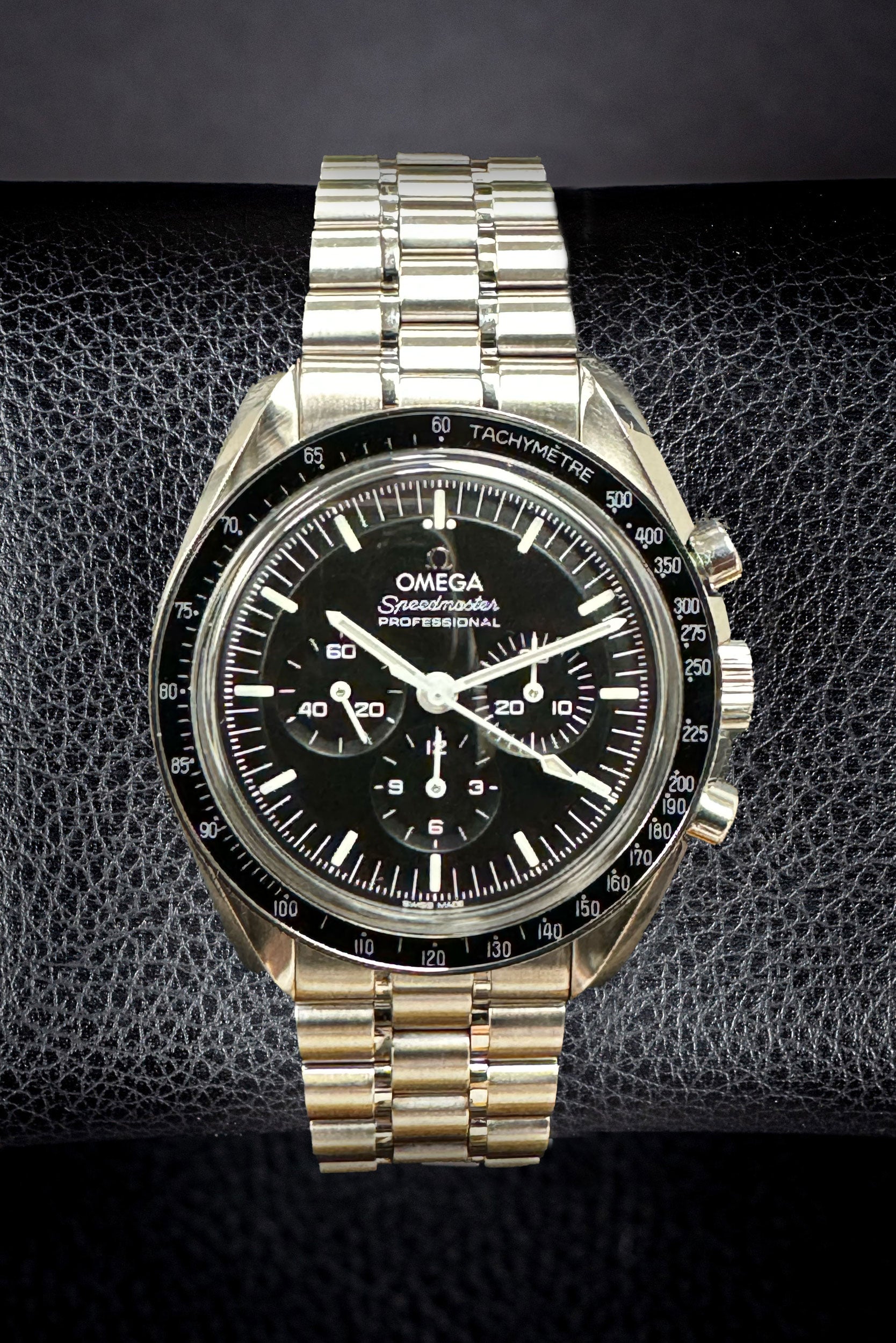 Omega Speedmaster Moonwatch Professional